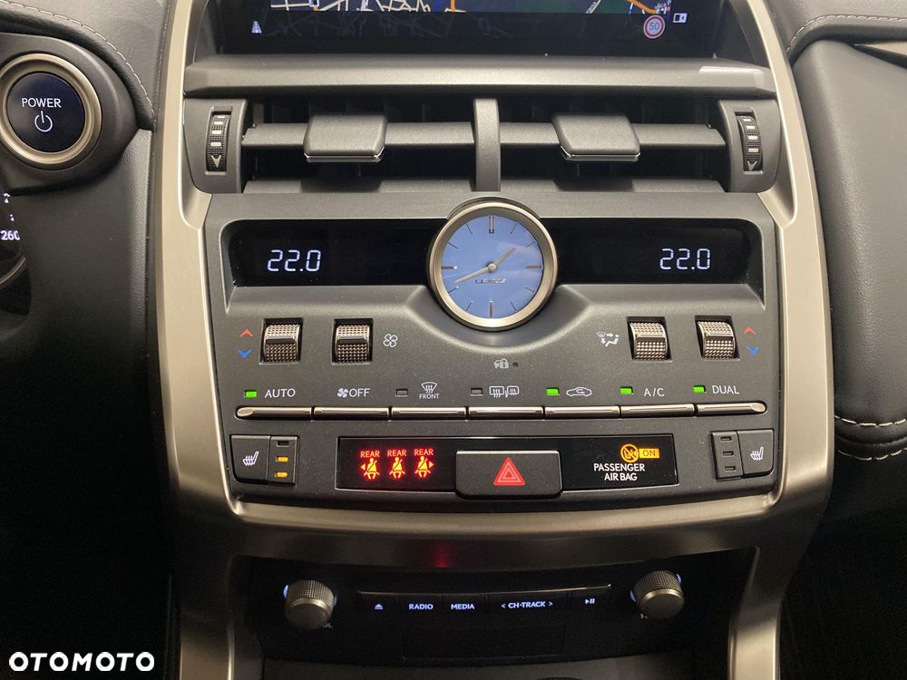 Lexus NX 300h F Impression AWD - 16