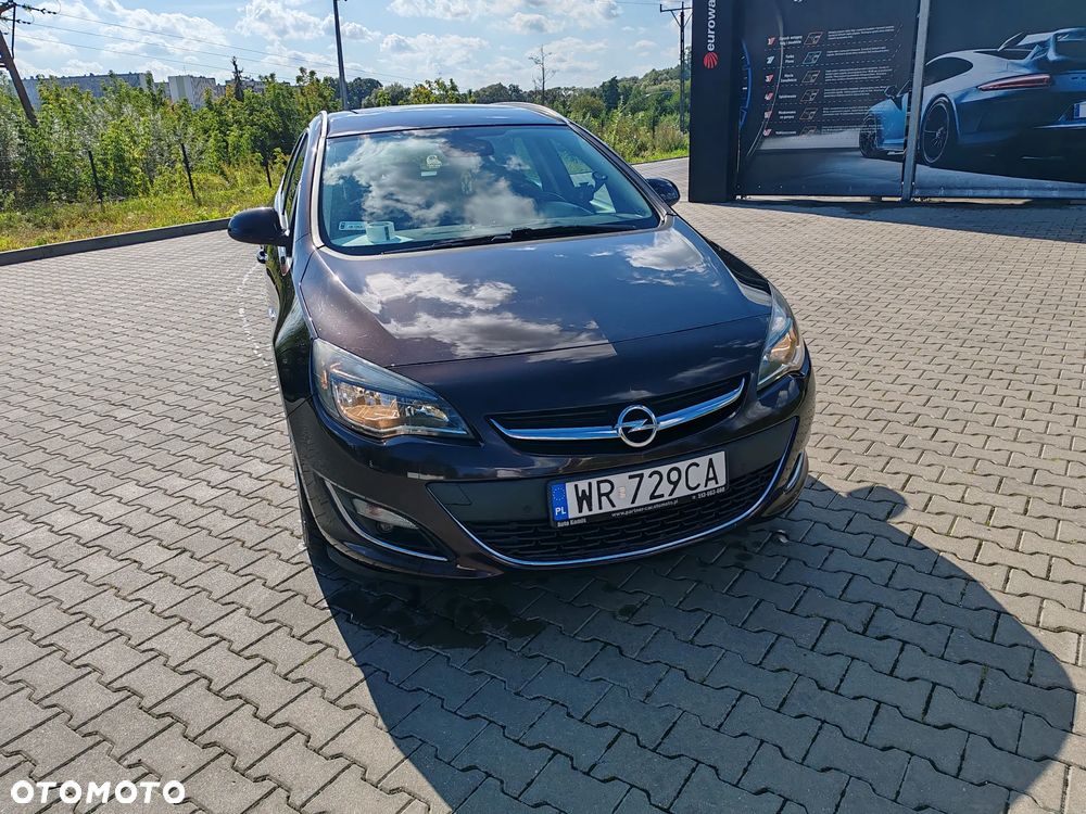 Opel Astra 1.6 T Cosmo - 2