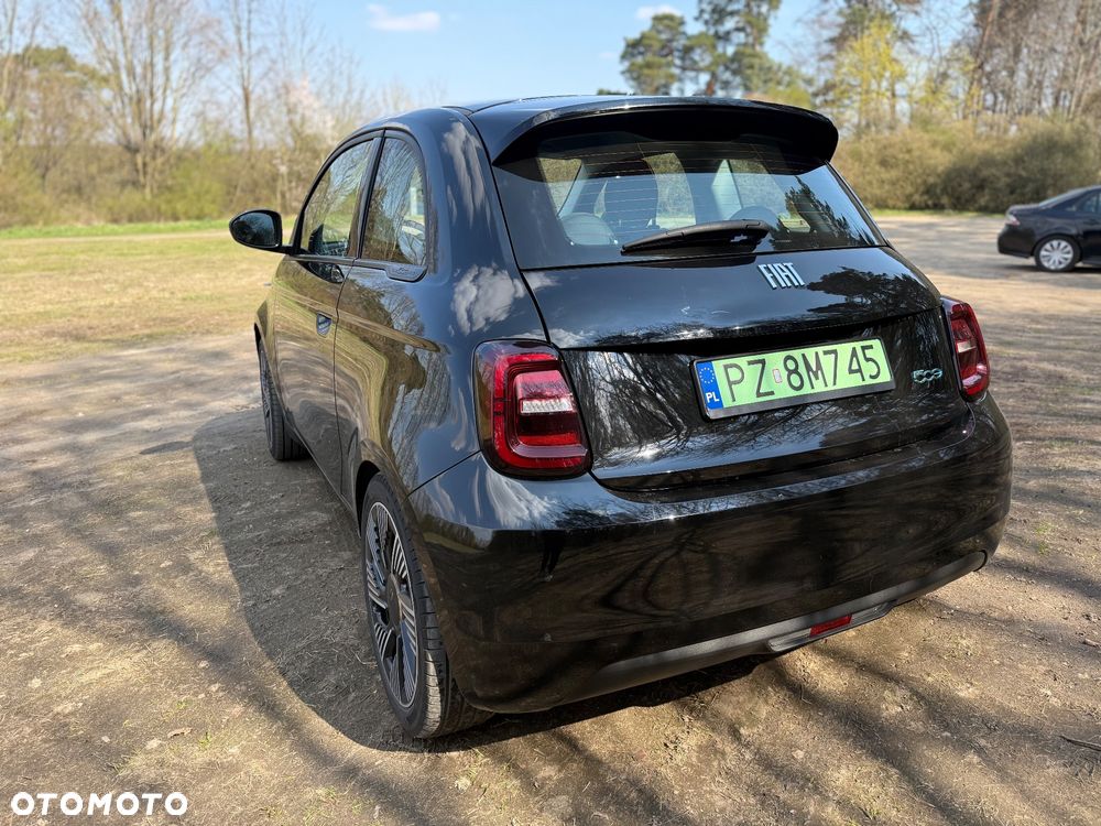 Fiat 500 23.8kWh Icon - 26