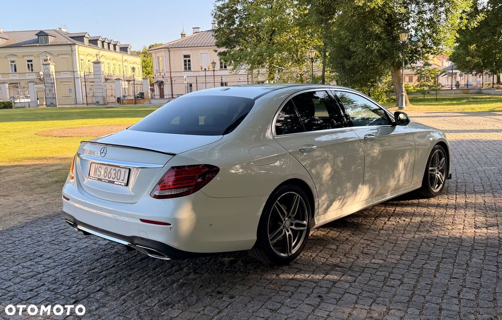 Mercedes-Benz Klasa E 300 9G-TRONIC - 6