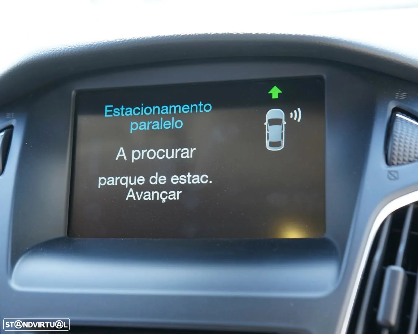Ford Focus 1.0 SCTi Titanium - 8
