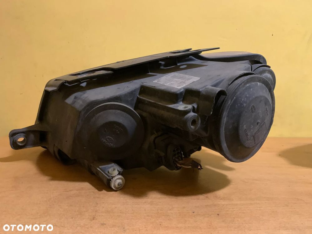 VW PASSAT B6 LAMPA PRAWA LEWA PRZEDNIA KOMPLET 3C0941005J - 11
