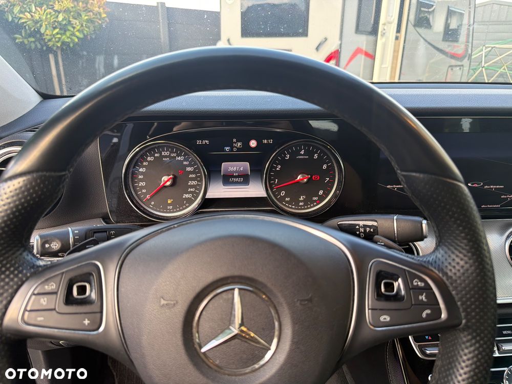 Mercedes-Benz Klasa E 250 9G-TRONIC Avantgarde - 26