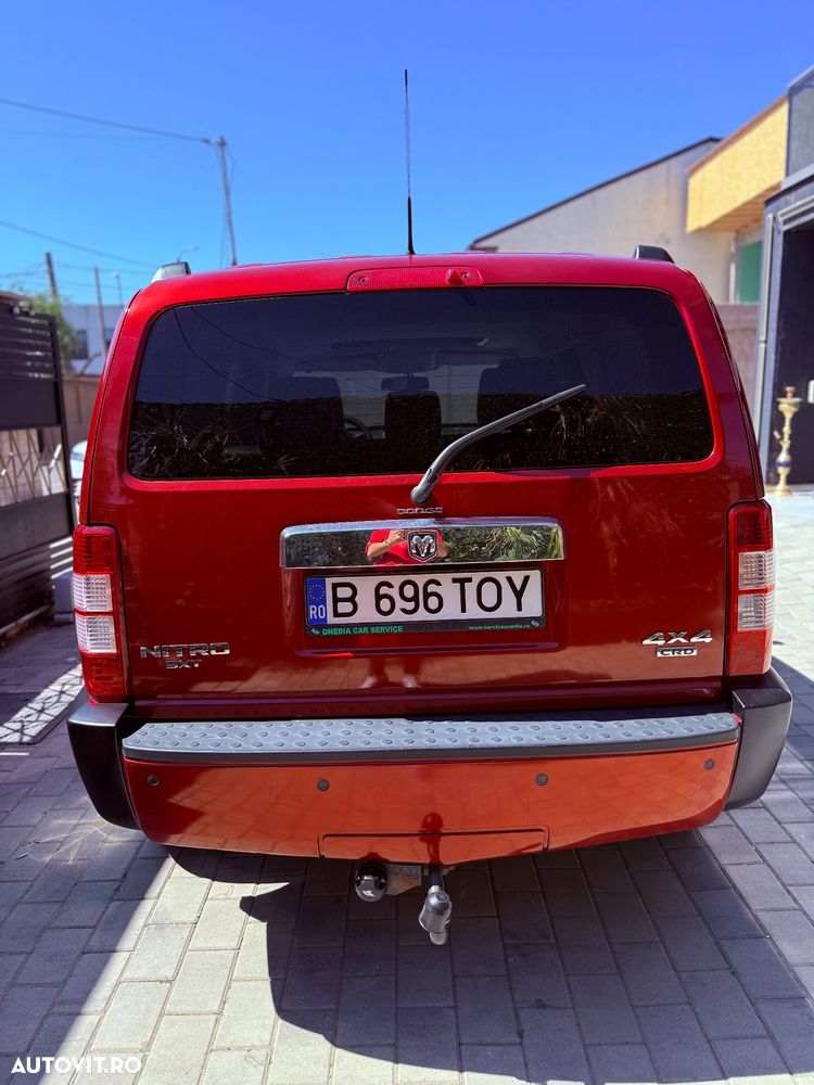 Dodge Nitro 2.8L CRD 4X4 SXT Aut - 4