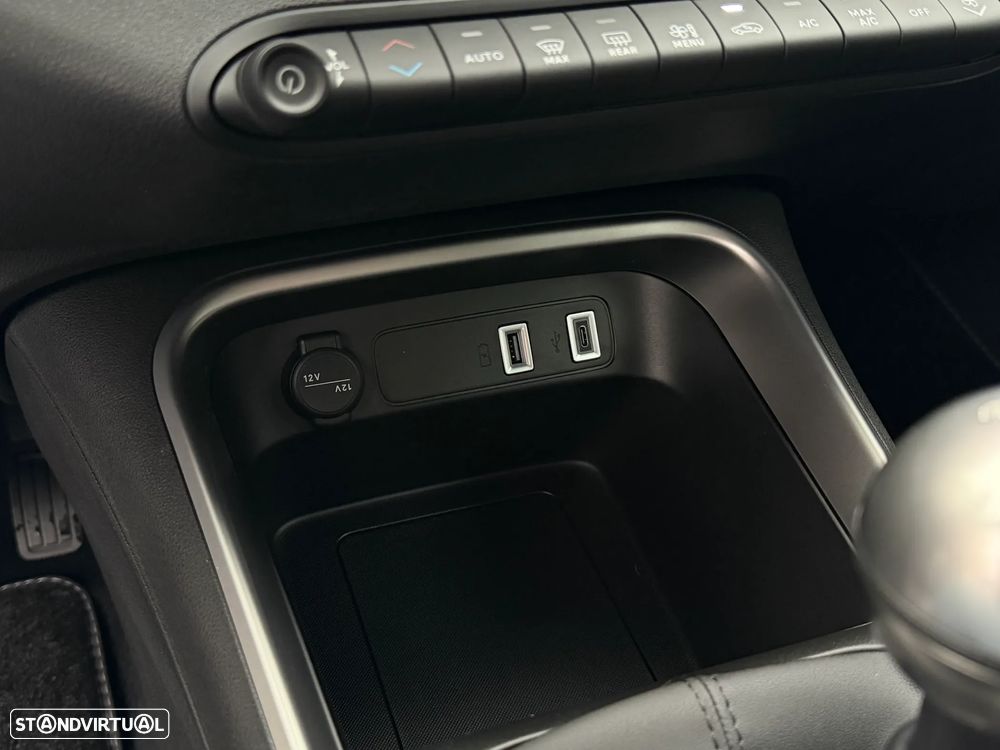 Jeep Avenger 1.2 GSE T3 Altitude - 18