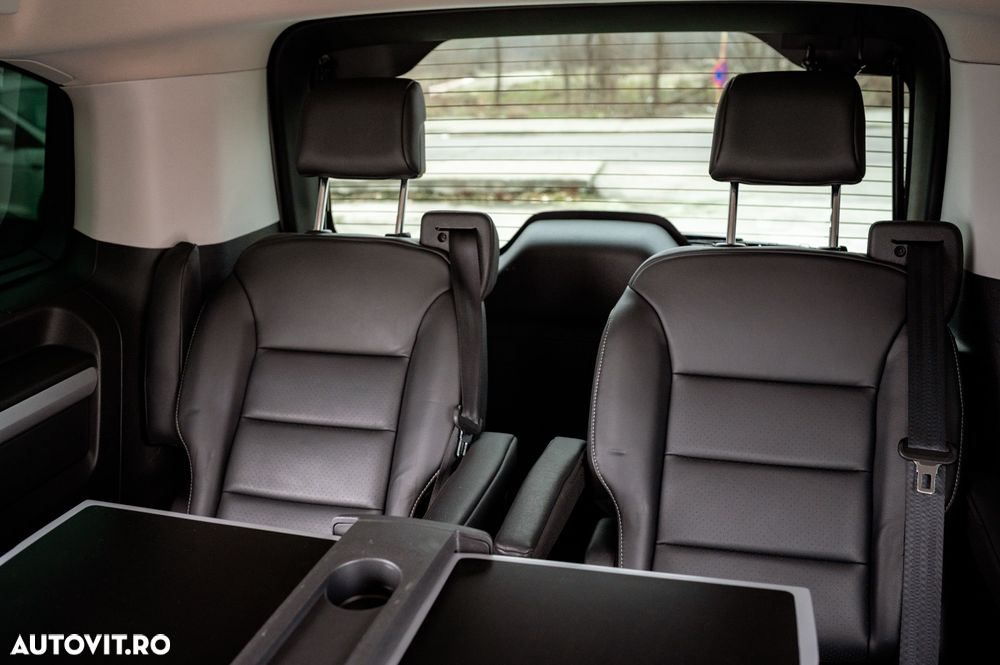 Peugeot Traveller - 19