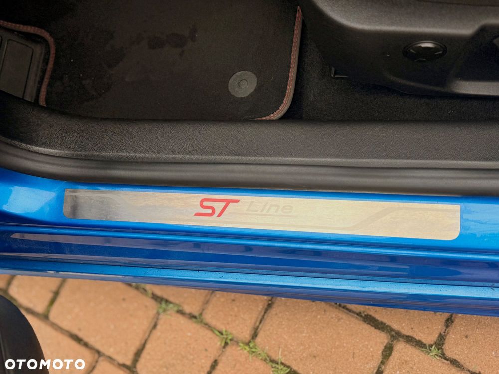 Ford Focus 2.0 EcoBlue ST-Line - 25
