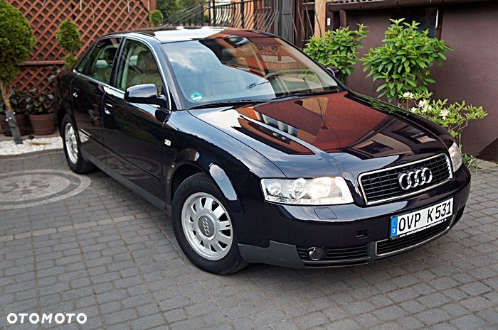 Audi A4 Limousine - 16