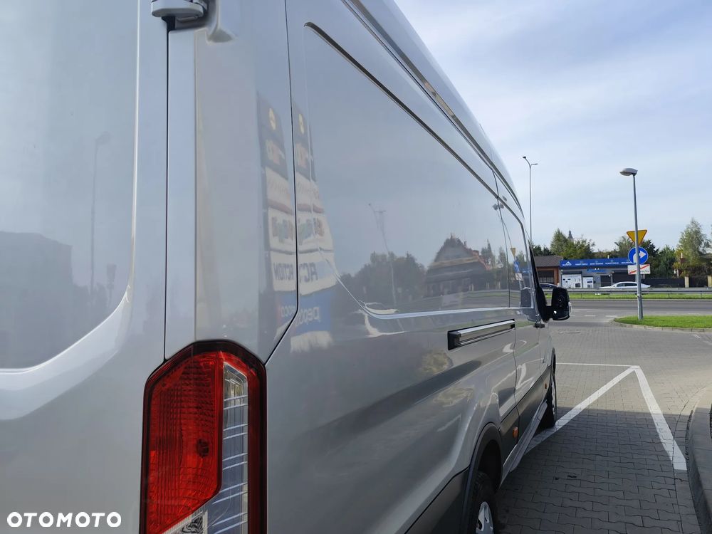 Ford Transit - 11
