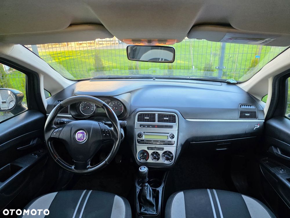 Fiat Grande Punto - 2
