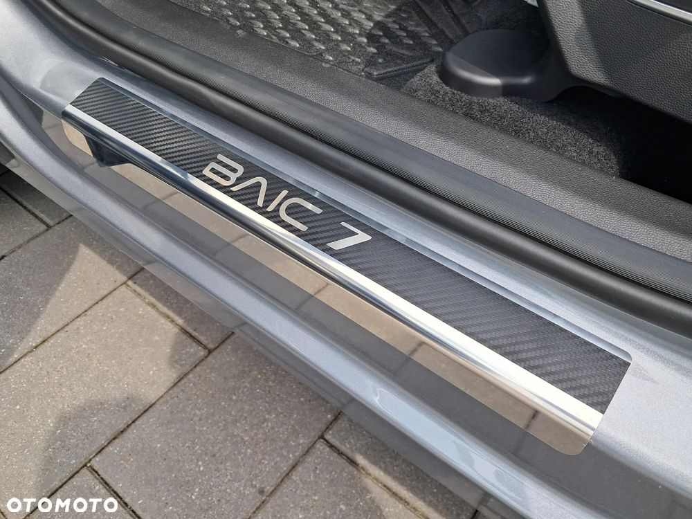 BAIC 7 - 7