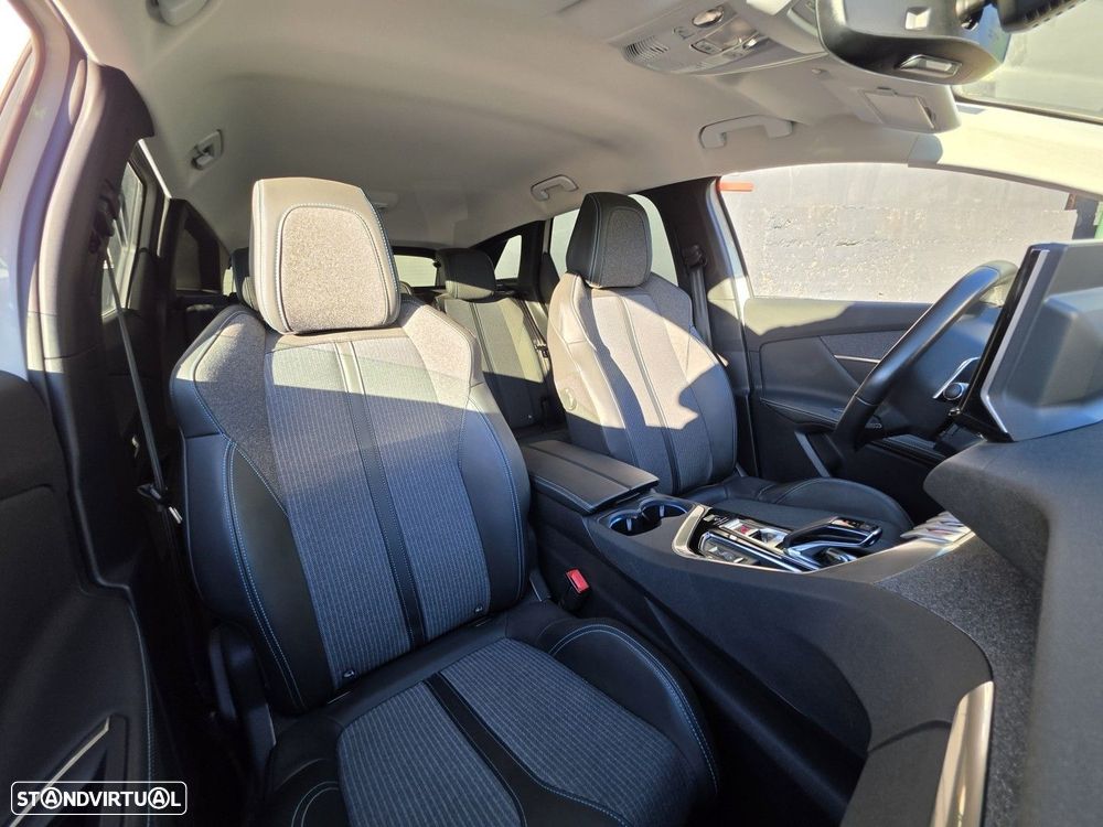 Peugeot 3008 1.6 Hybrid4 Allure Pack e-EAT8 - 5