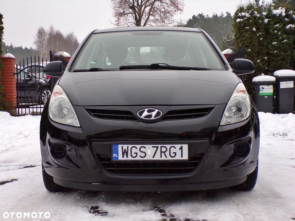 Hyundai i20 1.2 Classic + - 6