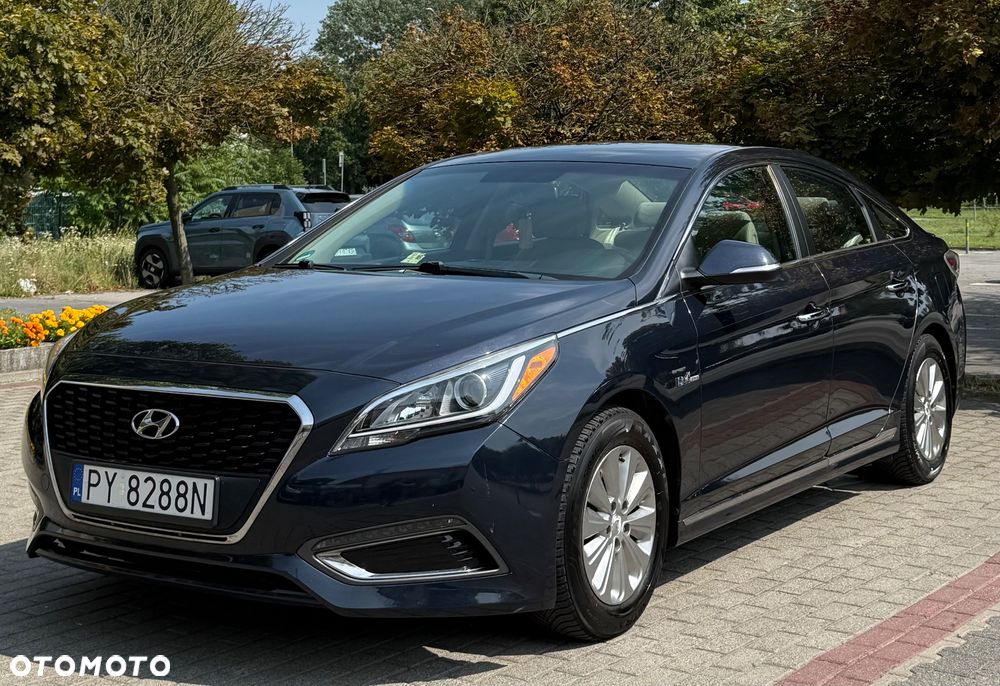Hyundai Sonata - 3