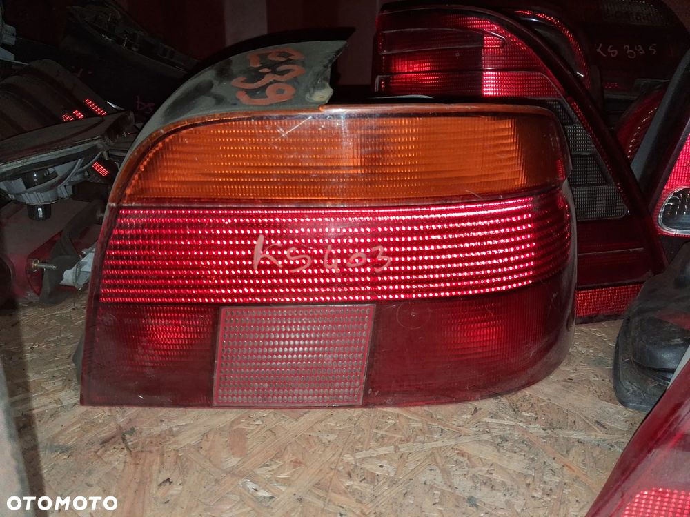 LAMPA TYLNA PRAWA BMW SERIA 5 E39 - 1