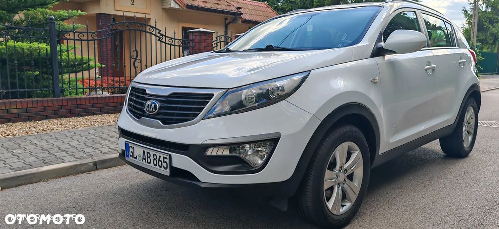Kia Sportage 1.7 CRDI 2WD Dream-Team Edition - 4