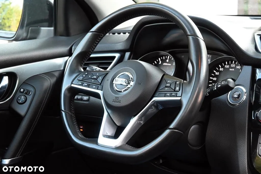 Nissan Qashqai 1.2 DIG-T Xtronic TEKNA+ - 32