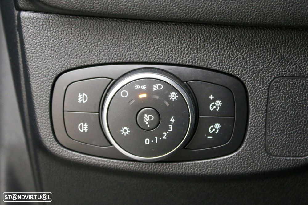 Ford Focus 1.0 EcoBoost ST-Line - 32