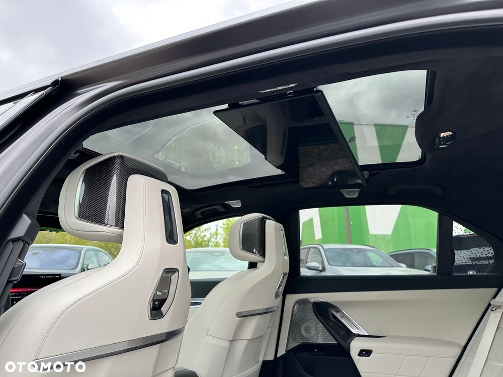 BMW Seria 7 M760e PHEV xDrive Individual Edition sport - 20