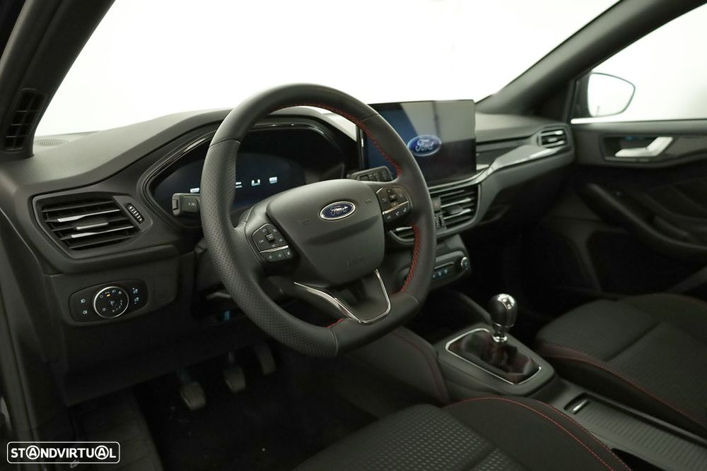 Ford Focus 1.0 EcoBoost MHEV ST-Line X - 6