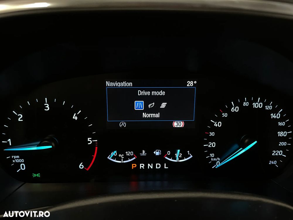 Ford Focus 1.5 EcoBlue Titanium - 19