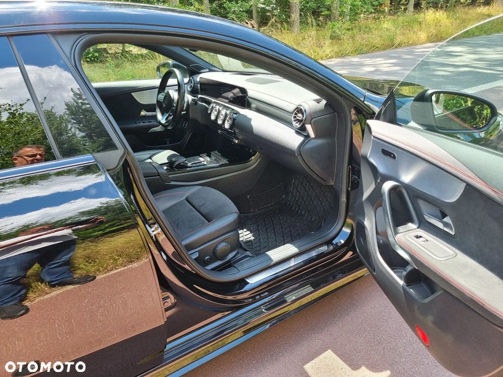 Mercedes-Benz CLA 220 d AMG Line 8G-DCT - 8