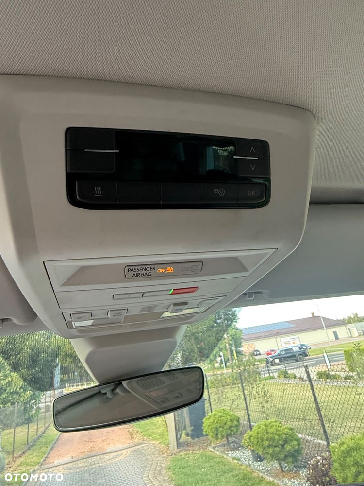 Volkswagen Multivan 2.0 TDI L1 Highline - 28