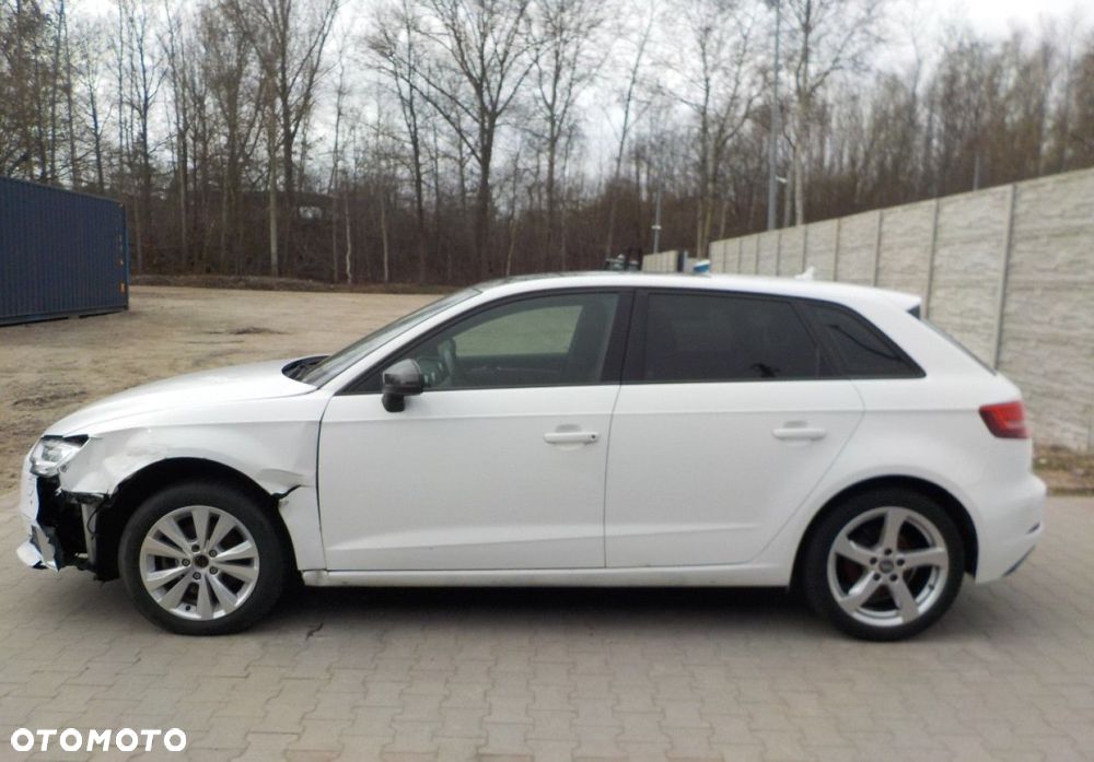 Audi A3 Sportback - 9