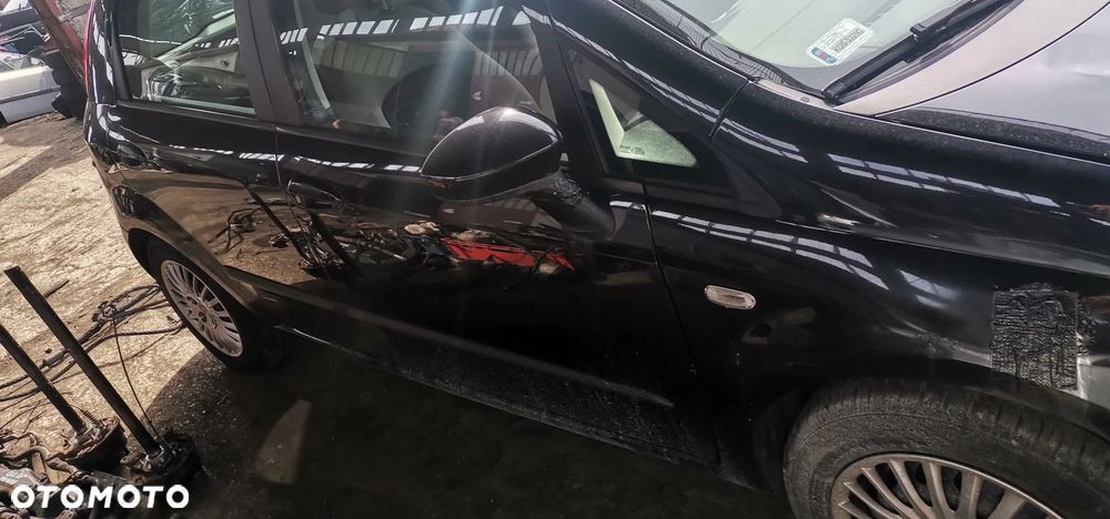 Fiat Grande Punto 1.3 multijet maska zderzak lampy silnik skrzynia chlodnica inne - 14