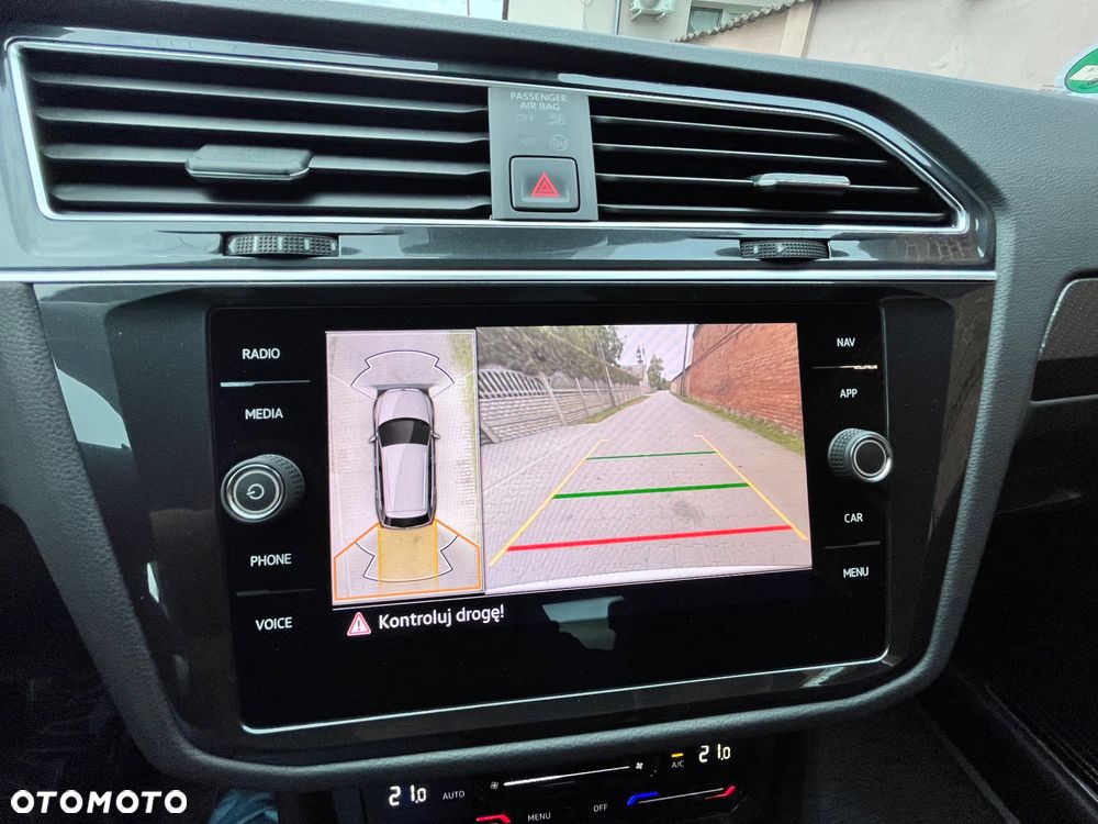 Volkswagen Tiguan 2.0 TDI SCR 4MotION DSG R-Line - 29