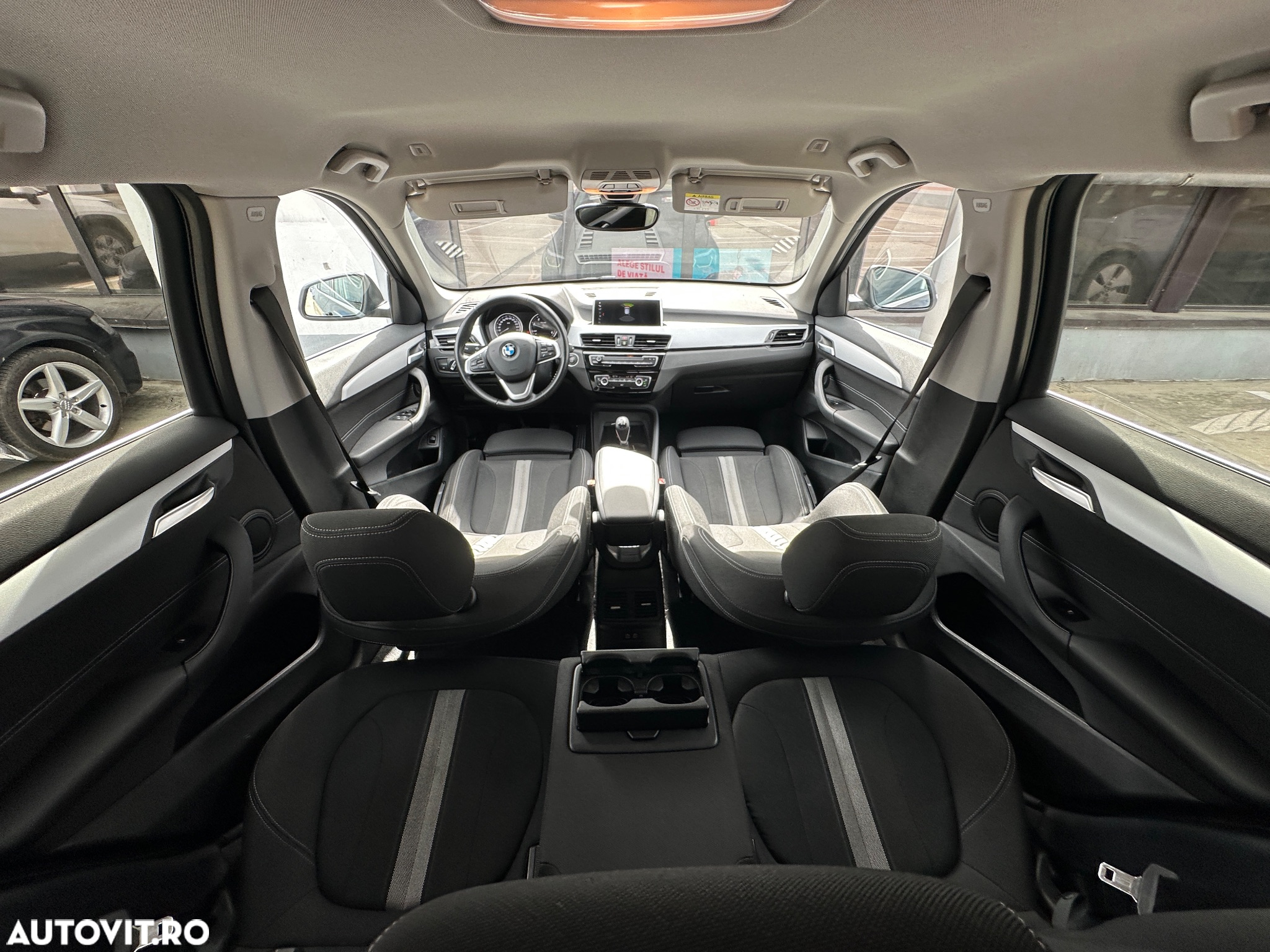 BMW X1 sDrive18d Sport Line - 13