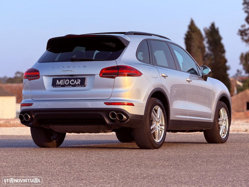 Porsche Cayenne S - 9