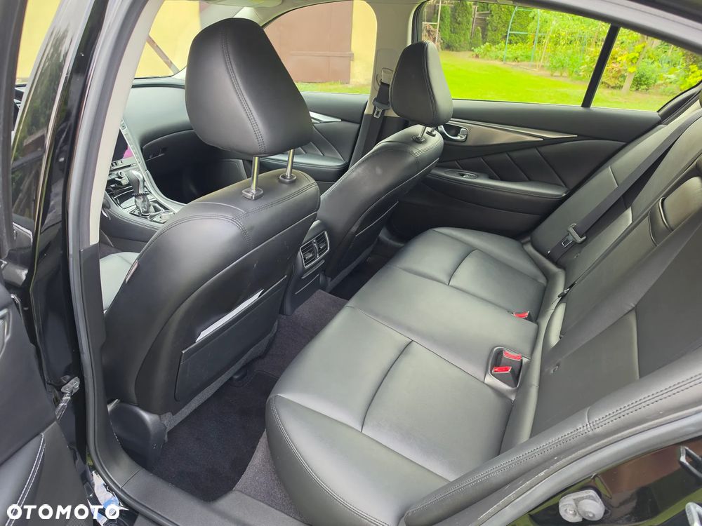 Infiniti Q50 2.0t Premium EU6 - 16