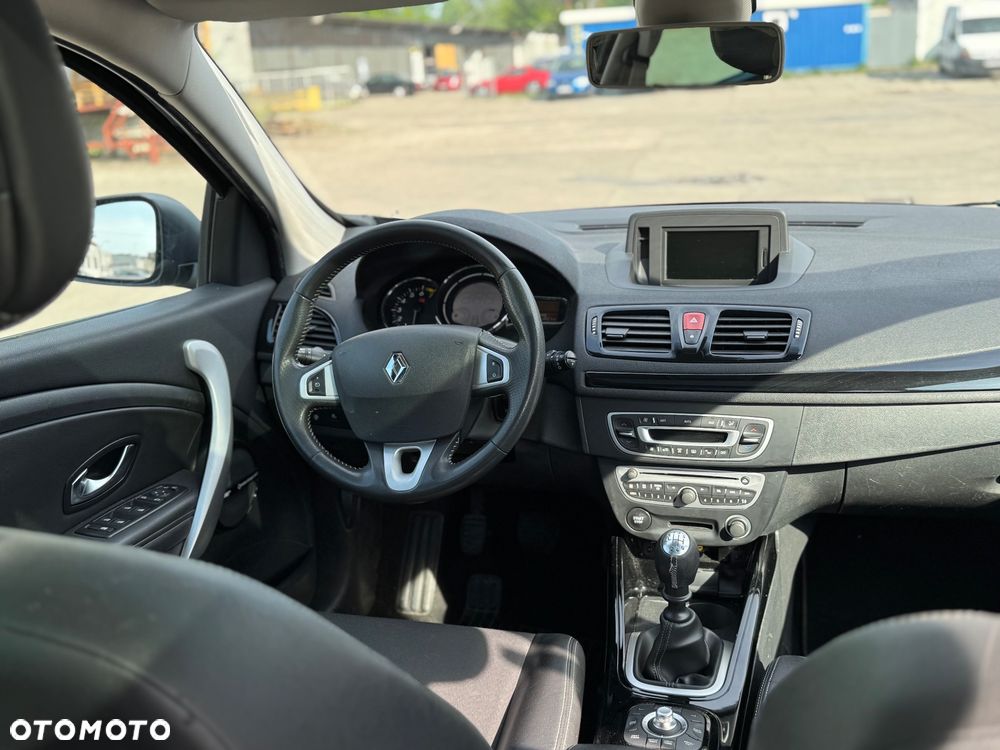 Renault Megane TCe 130 Bose Edition - 27