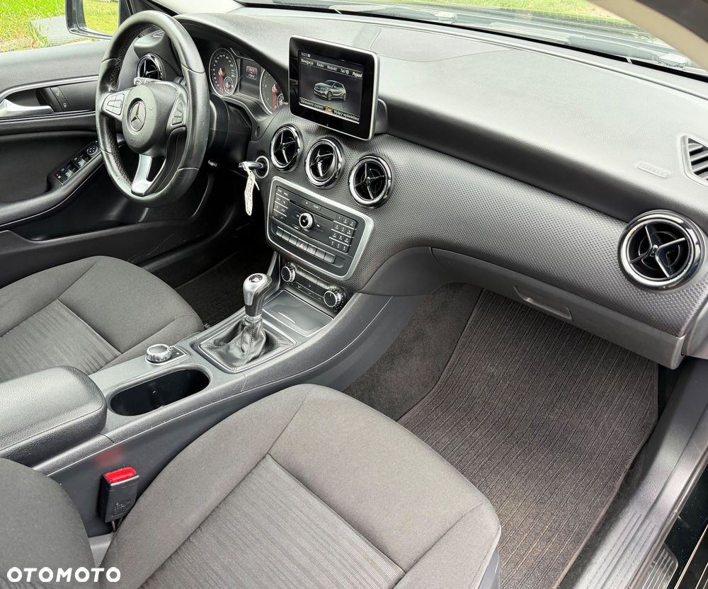 Mercedes-Benz Klasa A 180 d Style - 9