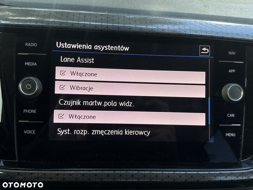 Volkswagen T-Cross - 22