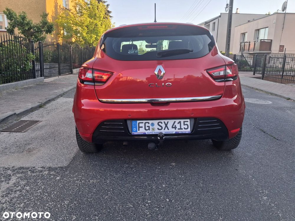 Renault Clio 1.2 16V 75 LIMITED - 5