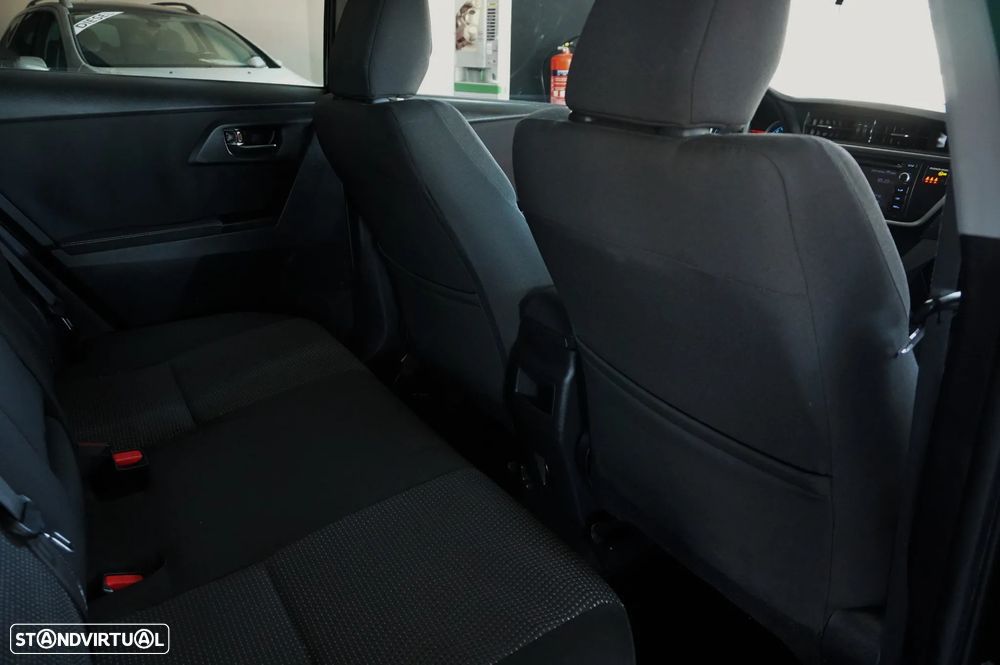 Toyota Auris Touring Sports 1.4 D-4D Life - 22