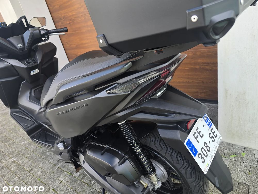 Honda NSS - 18