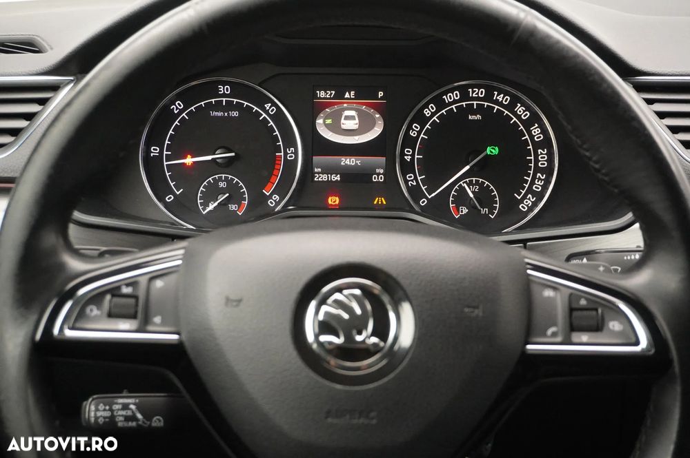 Skoda Superb 2.0 TDI DSG 4X4 Style - 19