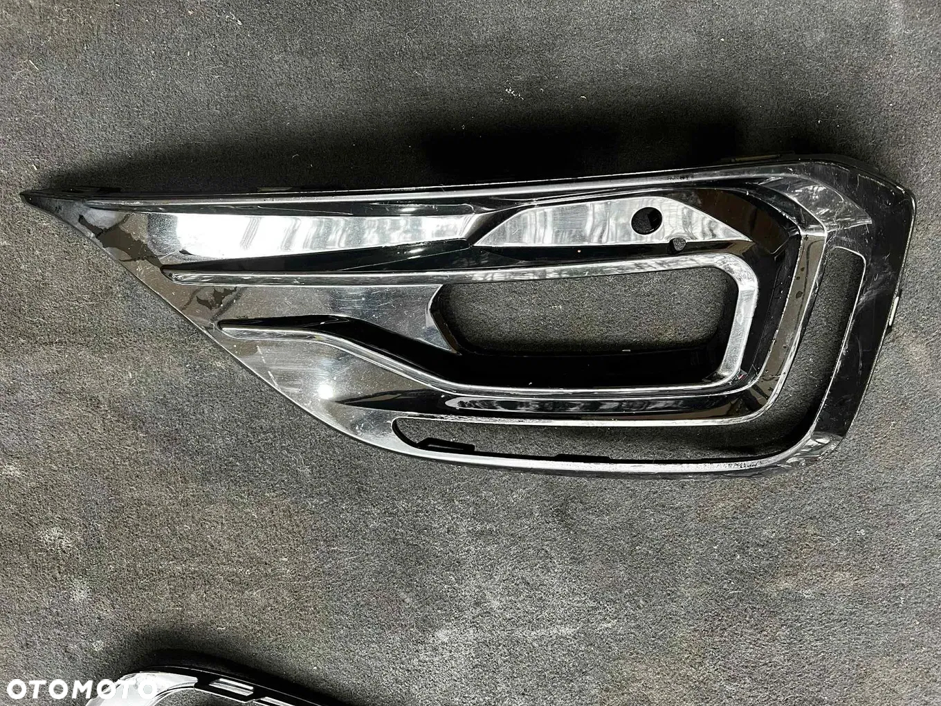 Ford Mondeo MK5 - RAMKA HALOGENU - KRATKA Zderzaka Lewa/Prawa - JS7B19952, JS7B19953, DS7319953 - 3