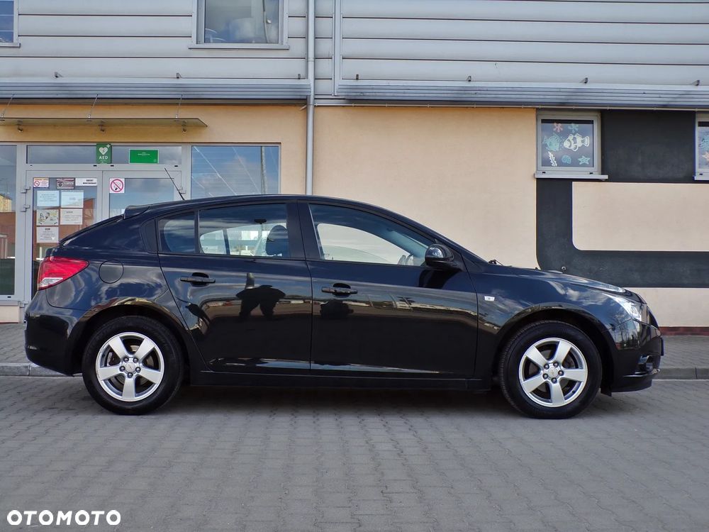 Chevrolet Cruze 1.6 LT+ - 8