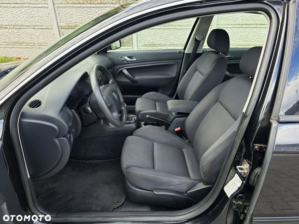 Skoda Superb 2.0 Comfort - 9