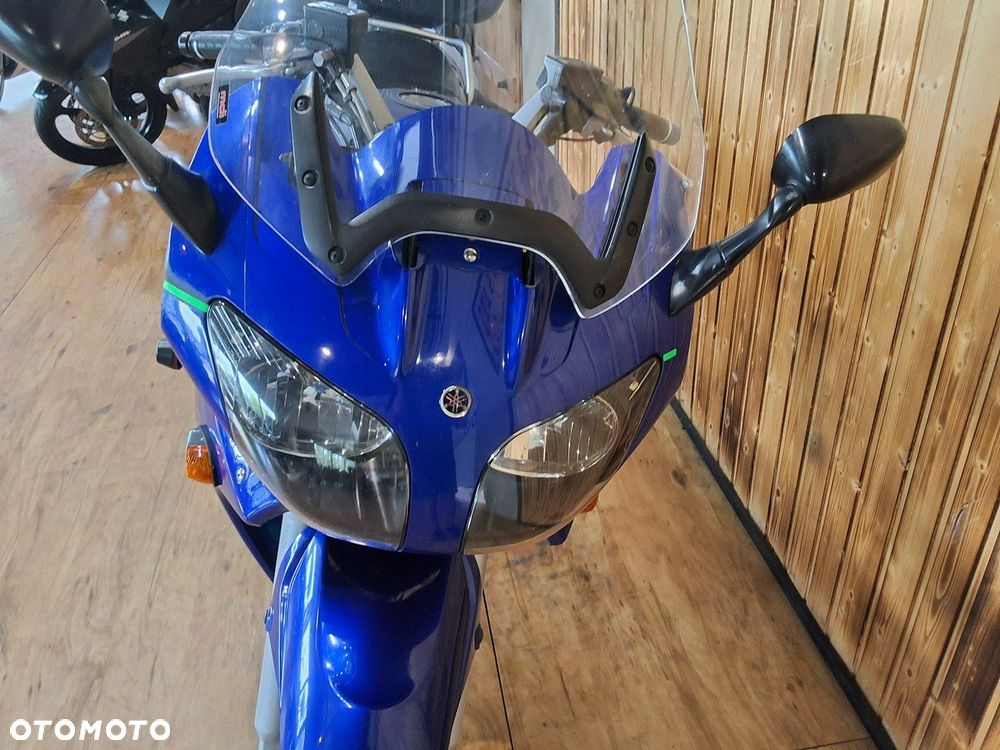 Yamaha FJR - 9