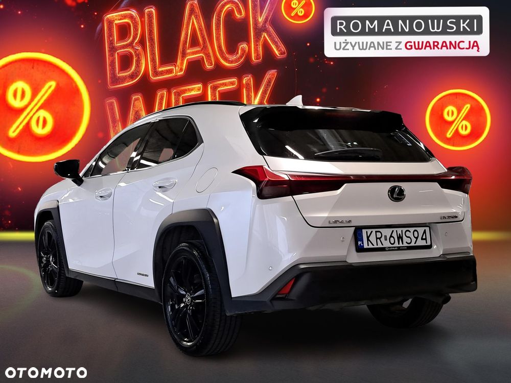 Lexus UX - 7