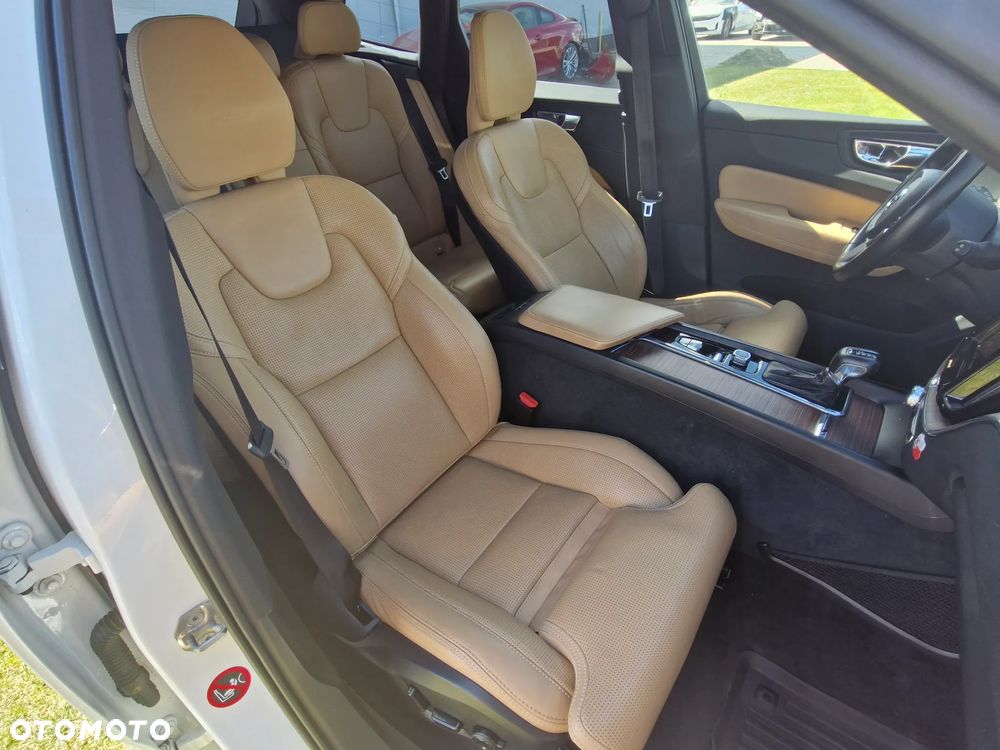 Volvo XC 60 T5 AWD Inscription - 28