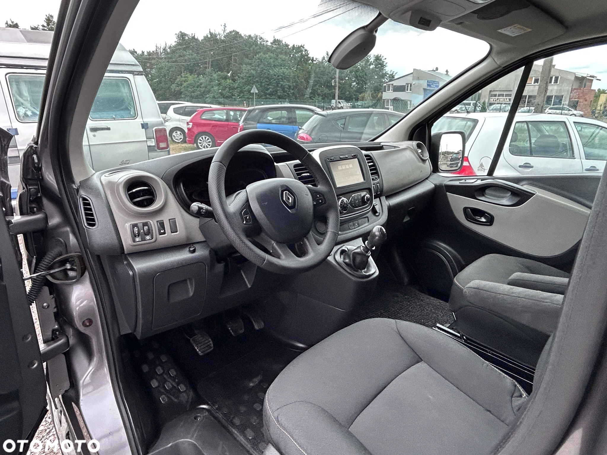Renault TRAFIC - 18