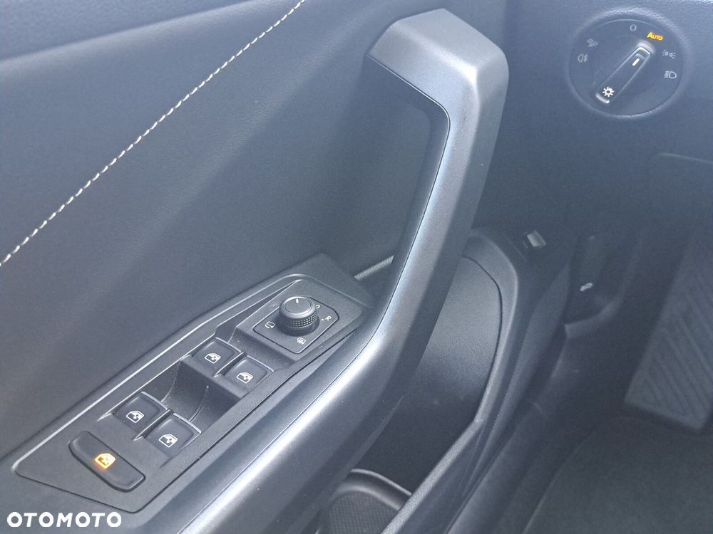 Volkswagen T-Roc 1.5 TSI Style DSG - 22