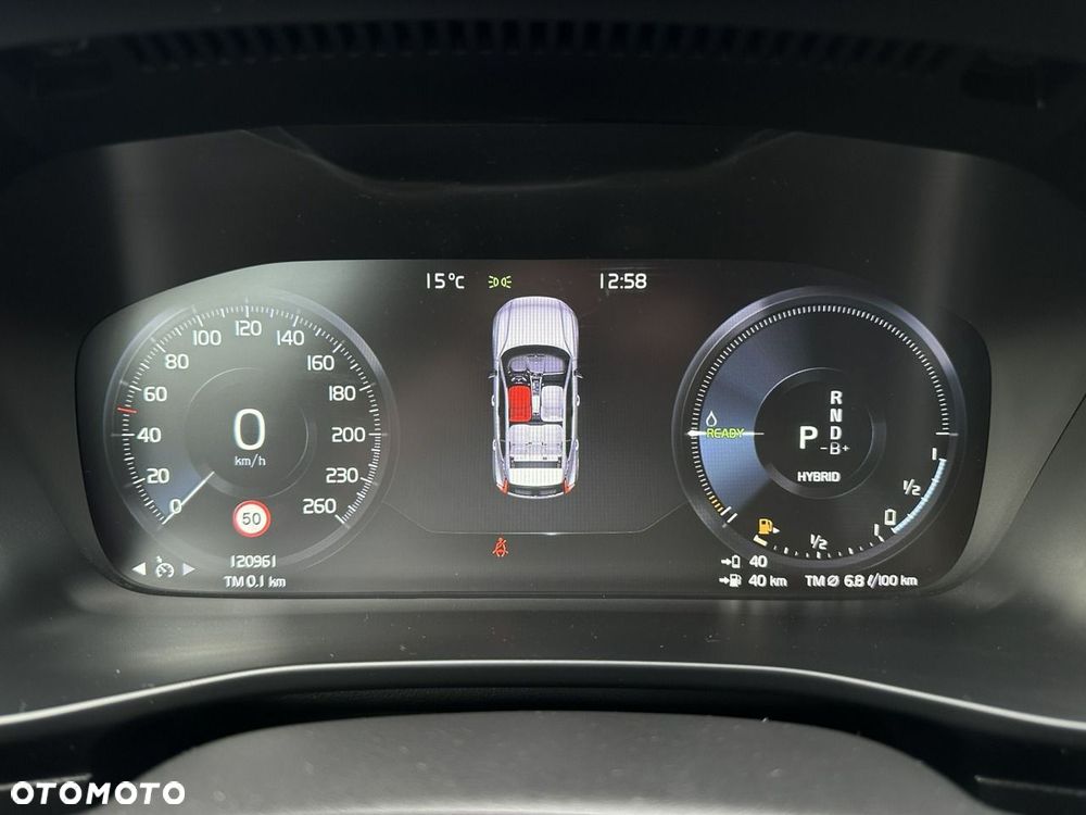 Volvo XC 40 - 21