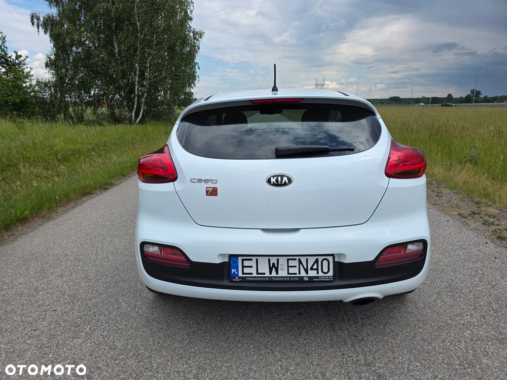 Kia ProCeed 1.4 L - 9